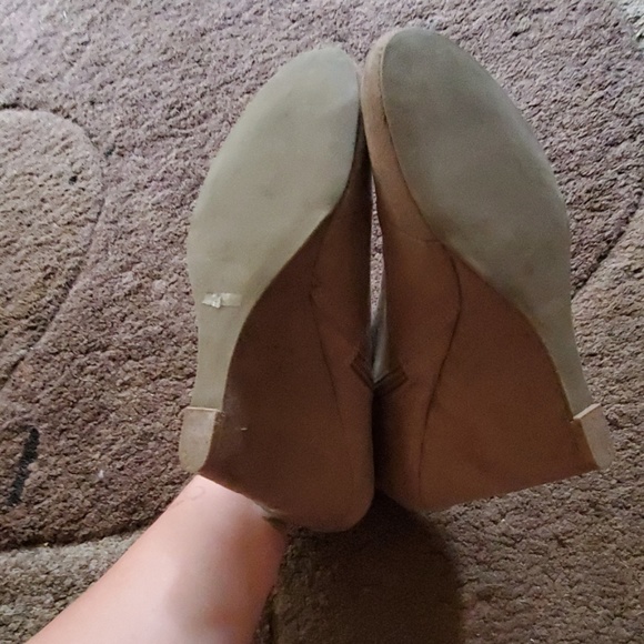 Booties - Picture 6 of 7